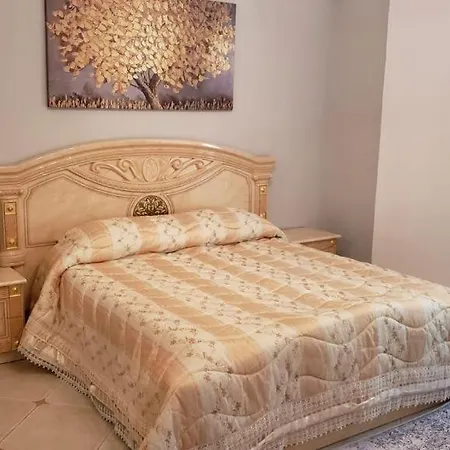 Leo Apartament Wlora
