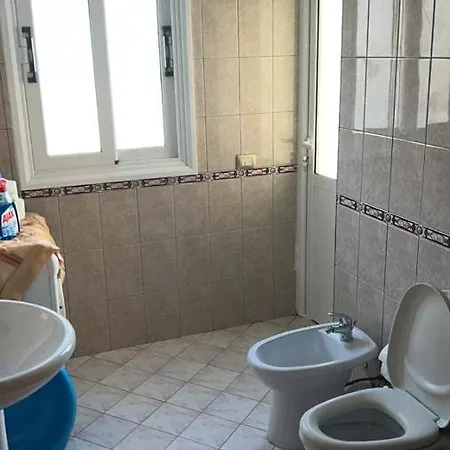 Leo Apartament *
